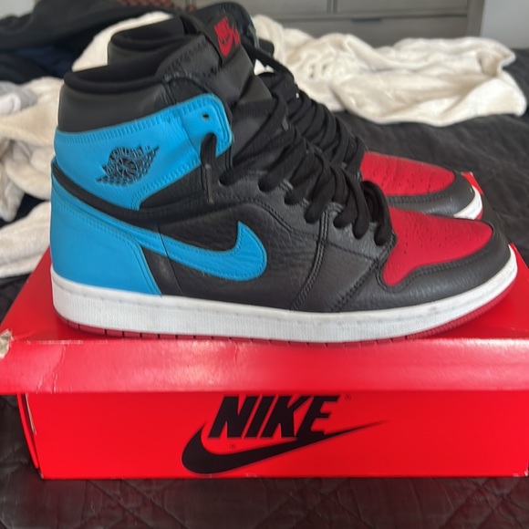 Jordan 1 - Picture 4 of 7